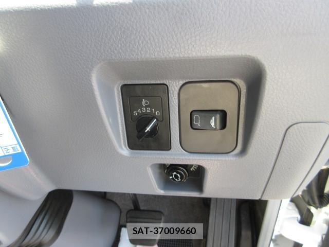 Mitsubishi CANTER 2006-08 7250031-17