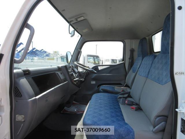 Mitsubishi CANTER 2006-08 7250031-23