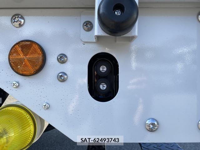 Mitsubishi CANTER 2026-03 7249993-9