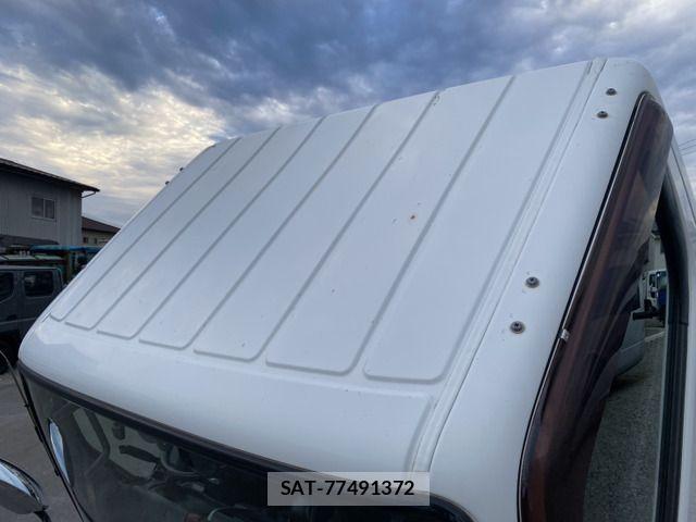 Mitsubishi CANTER 2017-03 7250039-10
