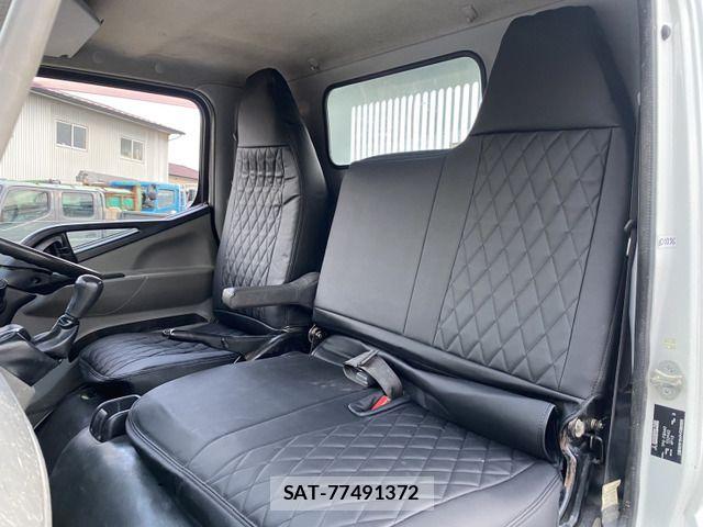 Mitsubishi CANTER 2017-03 7250039-5