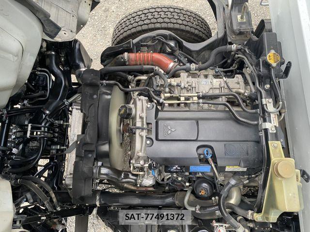 Mitsubishi CANTER 2017-03 7250039-7