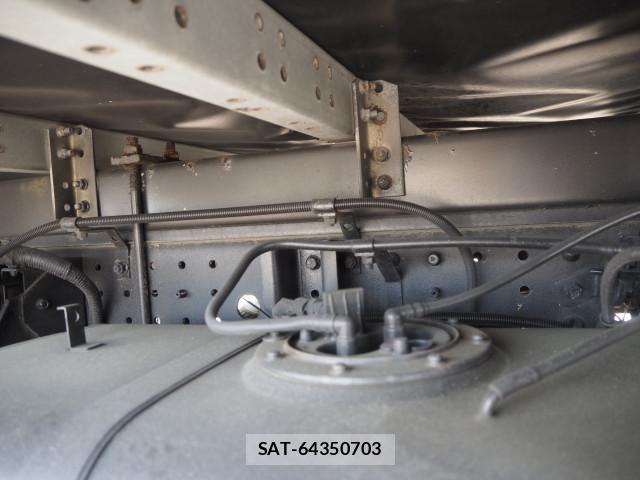 Mitsubishi CANTER 2016-01 7250027-14