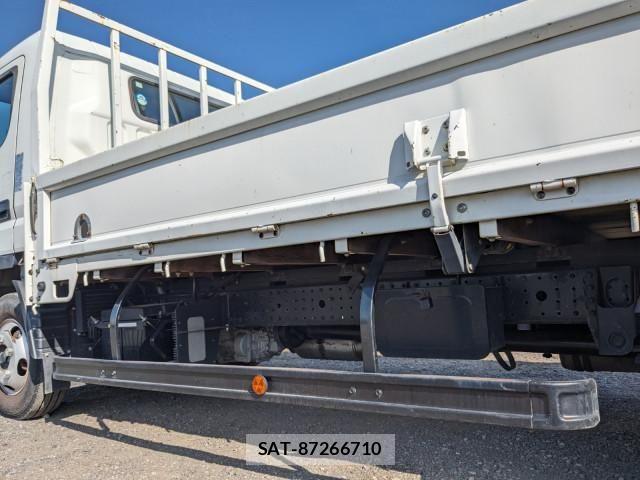 Mitsubishi CANTER 2017-10 7250028-23