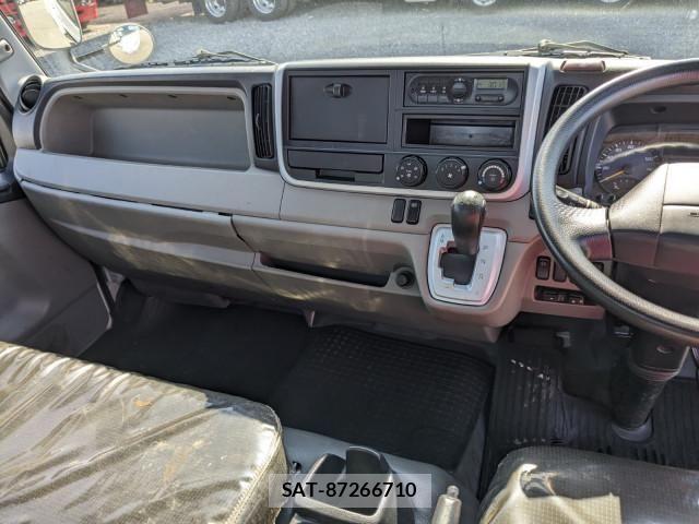 Mitsubishi CANTER 2017-10 7250028-27