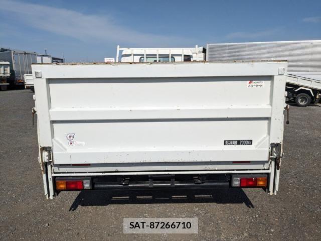 Mitsubishi CANTER 2017-10 7250028-4