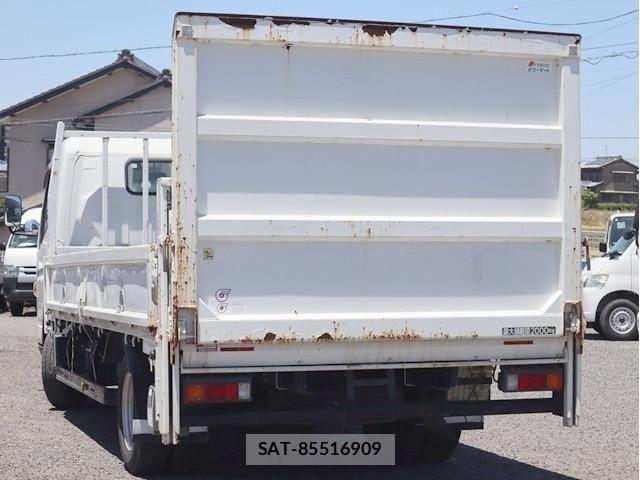 Mitsubishi CANTER 2018-04 7250021-1