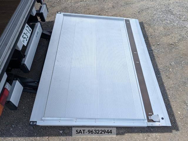Mitsubishi CANTER 2023-10 7250000-10