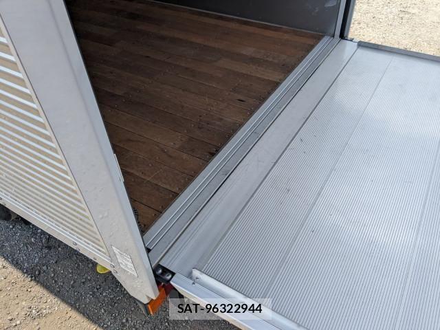Mitsubishi CANTER 2023-10 7250000-11
