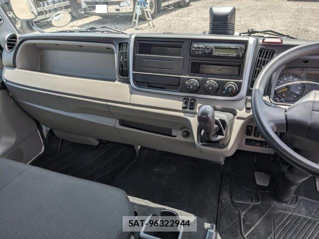 Mitsubishi CANTER 2023-10 7250000-26