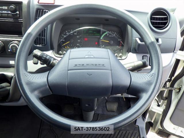 Mitsubishi CANTER 2013-10 7250025-11