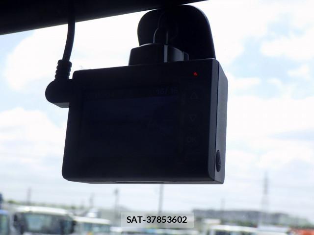 Mitsubishi CANTER 2013-10 7250025-13