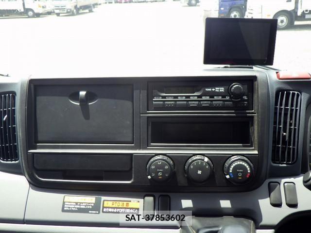 Mitsubishi CANTER 2013-10 7250025-16