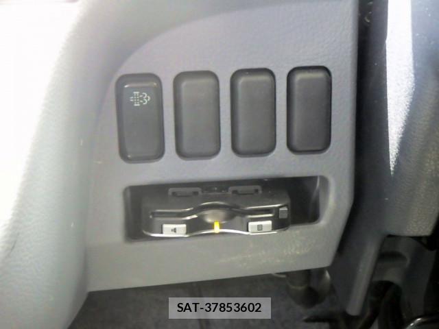 Mitsubishi CANTER 2013-10 7250025-17