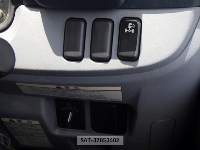 Mitsubishi CANTER 2013-10 7250025-18