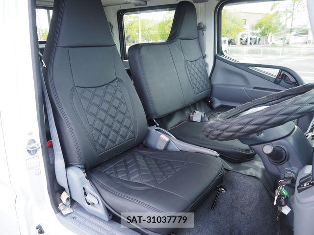 Mitsubishi CANTER 2011-01 7250034-17