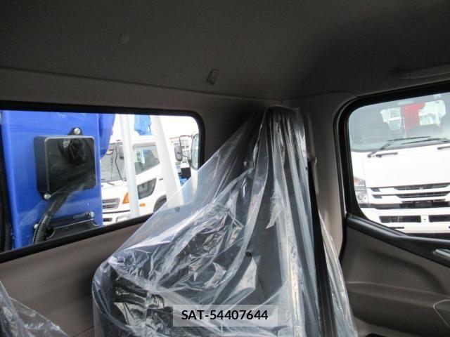 Mitsubishi CANTER 2026-02 7249990-29