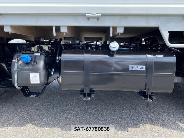 Mitsubishi CANTER 2026-03 7250010-9