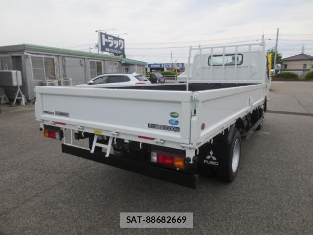 Mitsubishi CANTER 2024-11 7250007-3