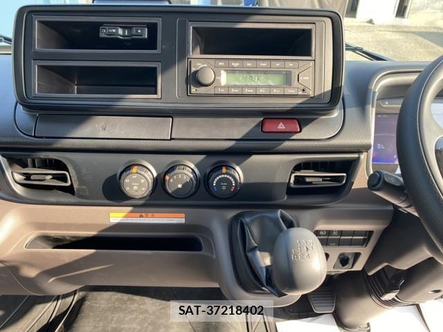 Mitsubishi CANTER 2026-03 7250002-16