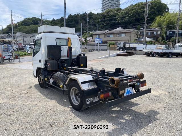 Mitsubishi CANTER 2021-02 7250026-1