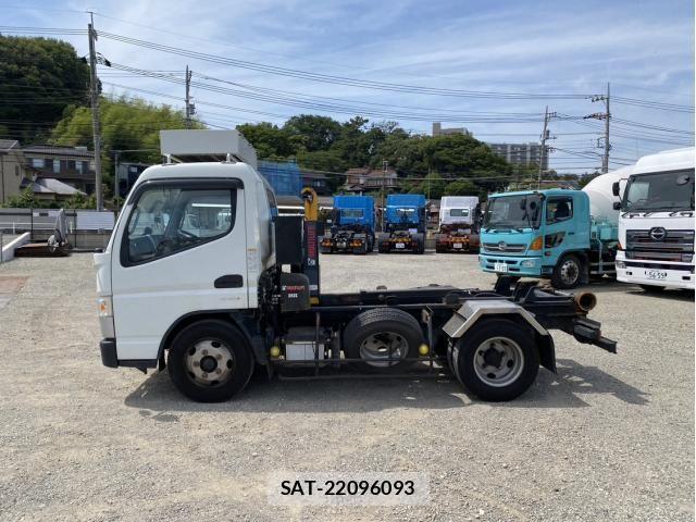 Mitsubishi CANTER 2021-02 7250026-5