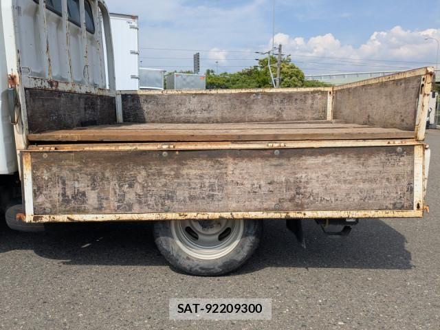 Mitsubishi CANTER 2016-11 7250045-16
