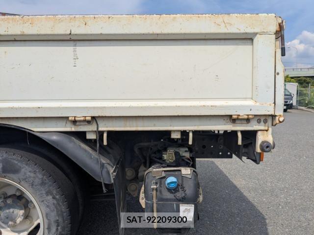 Mitsubishi CANTER 2016-11 7250045-18