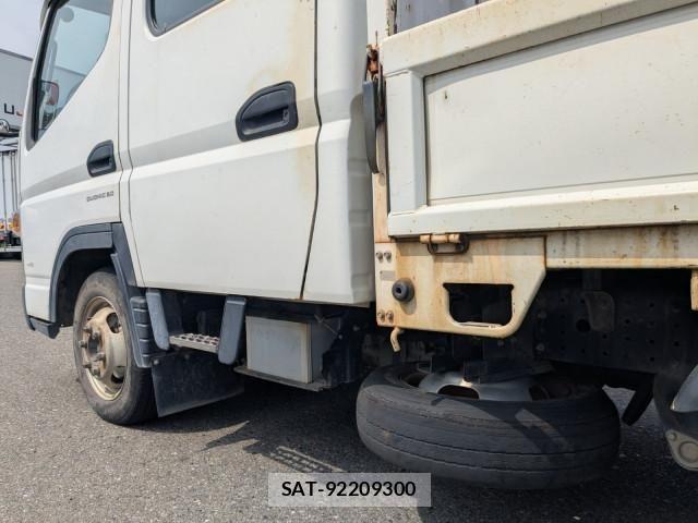 Mitsubishi CANTER 2016-11 7250045-21