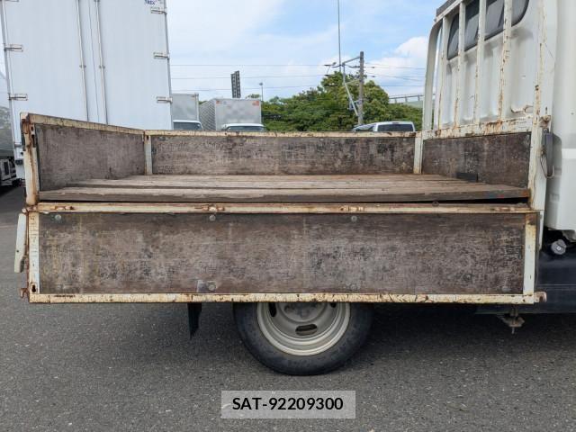 Mitsubishi CANTER 2016-11 7250045-23
