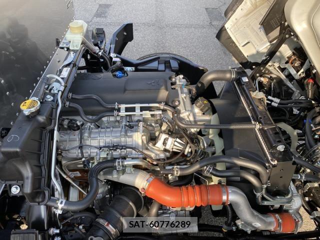 Mitsubishi CANTER 2026-03 7250001-9