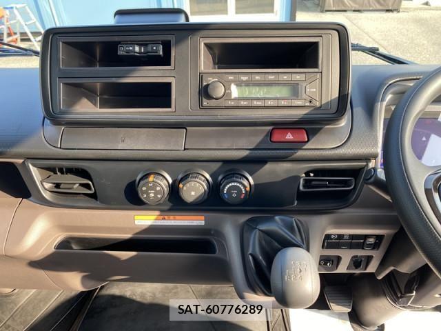Mitsubishi CANTER 2026-03 7250001-15