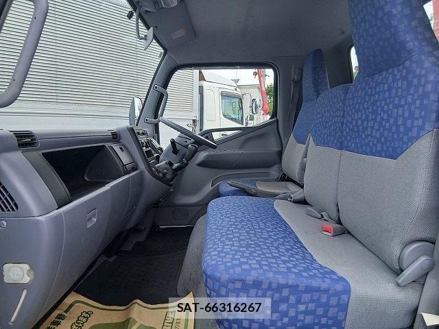 Mitsubishi CANTER 2004-06 7271665-18