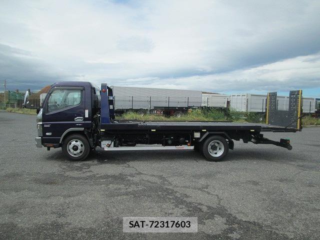Mitsubishi CANTER 2023-01 7271664-4
