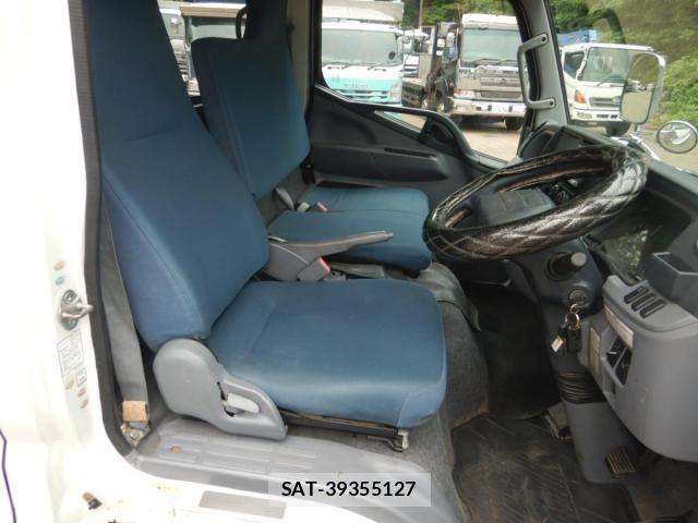 Mitsubishi CANTER 2014-03 7271666-28