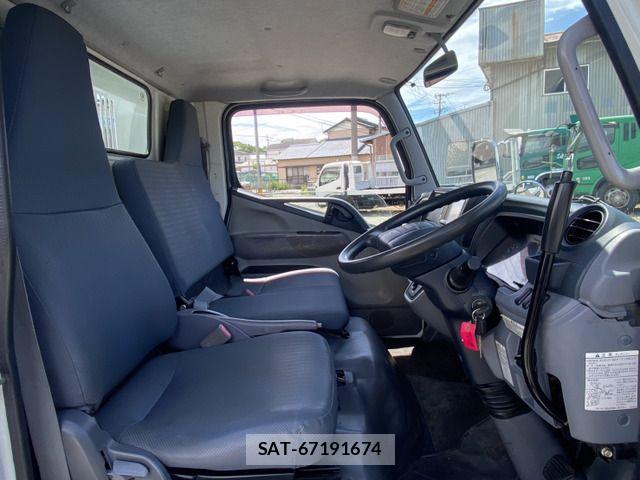 Mitsubishi CANTER 2012-12 7271374-3