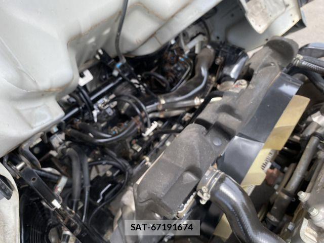 Mitsubishi CANTER 2012-12 7271374-8