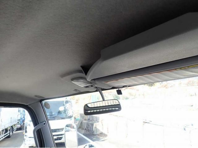 Mitsubishi CANTER 2018-08 7306656-17