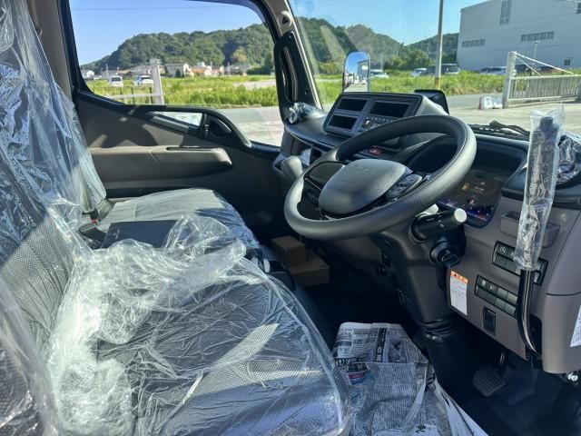 Mitsubishi CANTER 2026-03 7306652-8