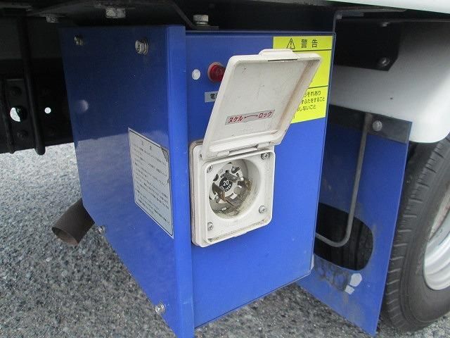 Mitsubishi CANTER 2018-11 7306654-10