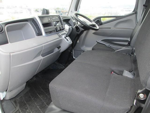 Mitsubishi CANTER 2018-11 7306654-23