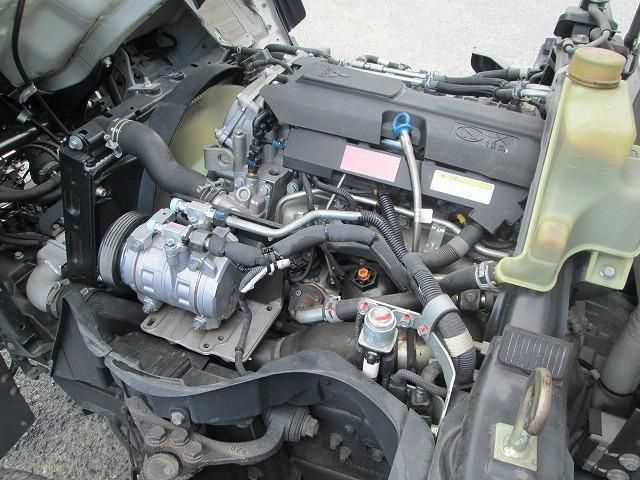 Mitsubishi CANTER 2018-11 7306654-25
