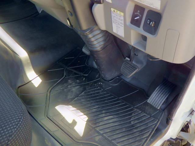 Mitsubishi CANTER 2018-01 7306655-17