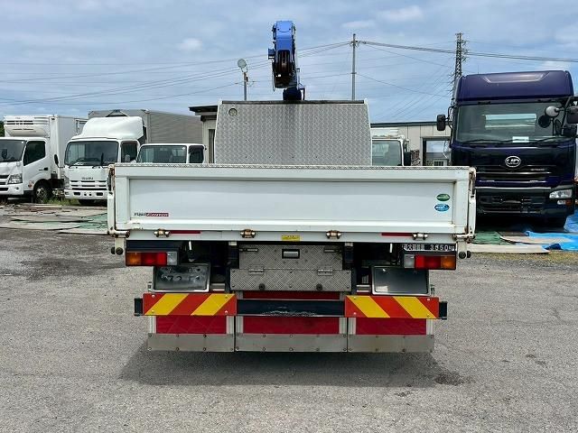 Mitsubishi CANTER 2018-04 7306658-5