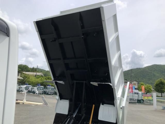 Mitsubishi CANTER 2025-12 7306651-21