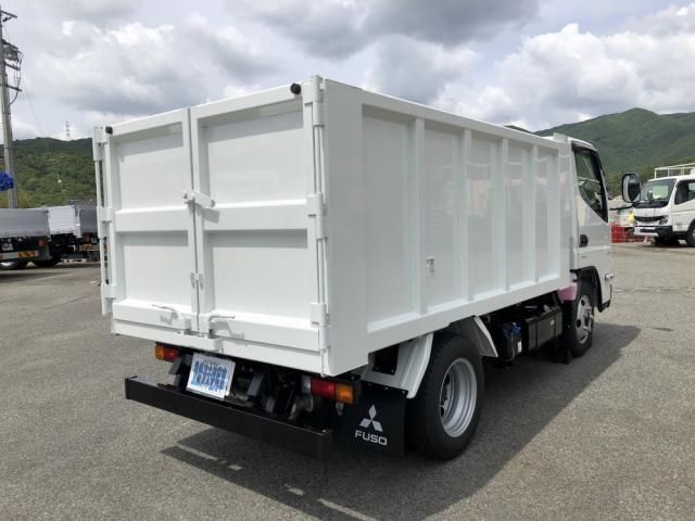Mitsubishi CANTER 2025-12 7306651-3