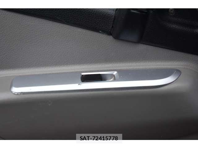 Mitsubishi CANTER 2018-04 7326098-10