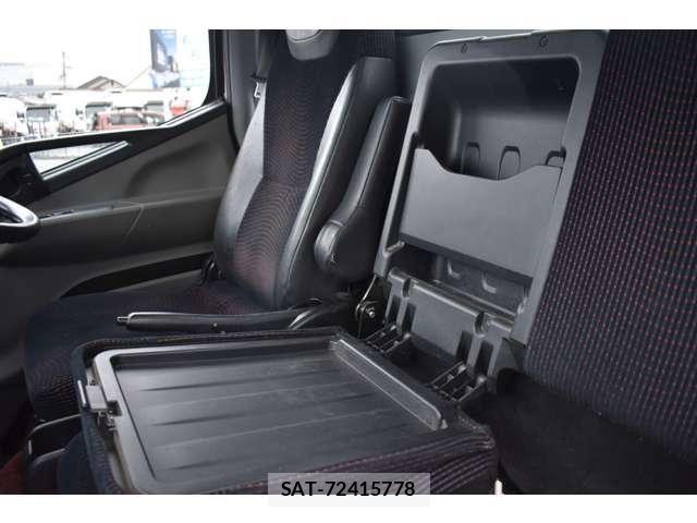 Mitsubishi CANTER 2018-04 7326098-25