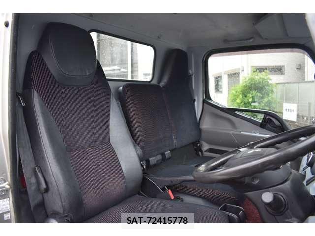 Mitsubishi CANTER 2018-04 7326098-5