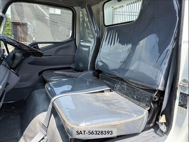 Mitsubishi CANTER 2012-09 7326089-21